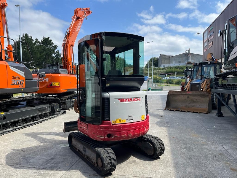 TAKEUCHI TB23R edit